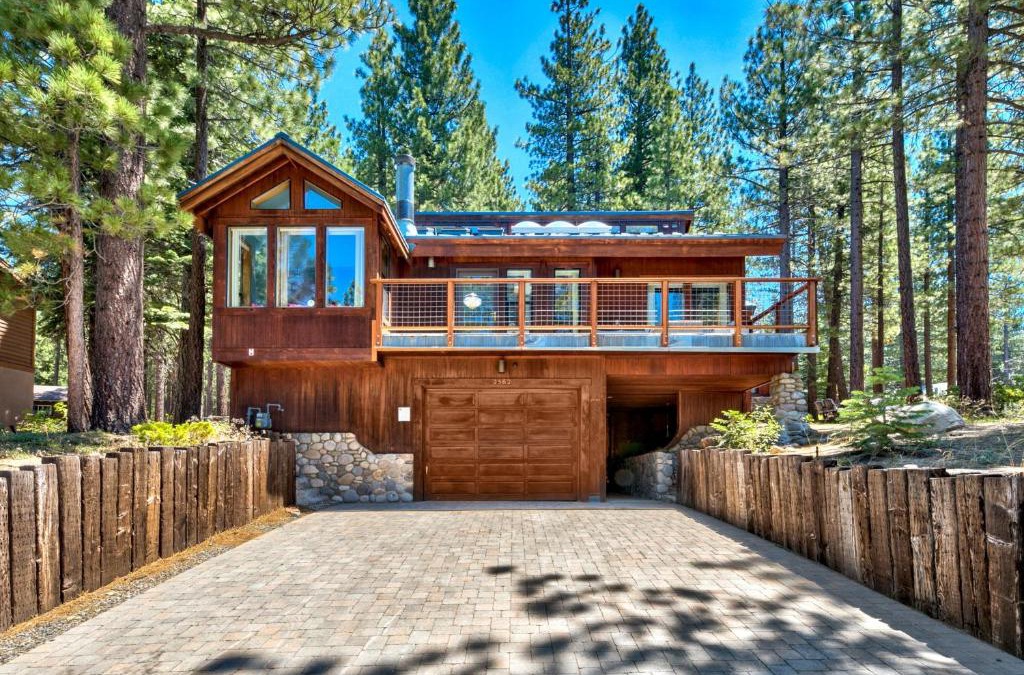 Montgomery Estates House | Family Hiker’s Haven: Forested 3BR Pets