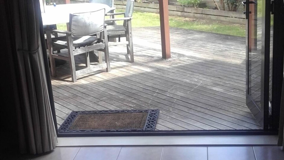 Whitianga House | Family holiday home near canal beach. Quiet area.