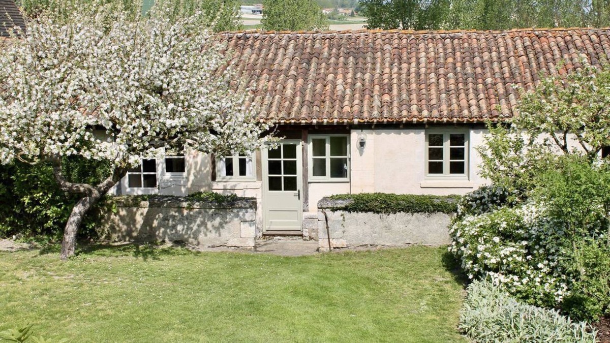 Pillac Cottage | Family Holiday Hamlet - Heated Pools, Golf, Tennis, Creche, 10 mins to beach!