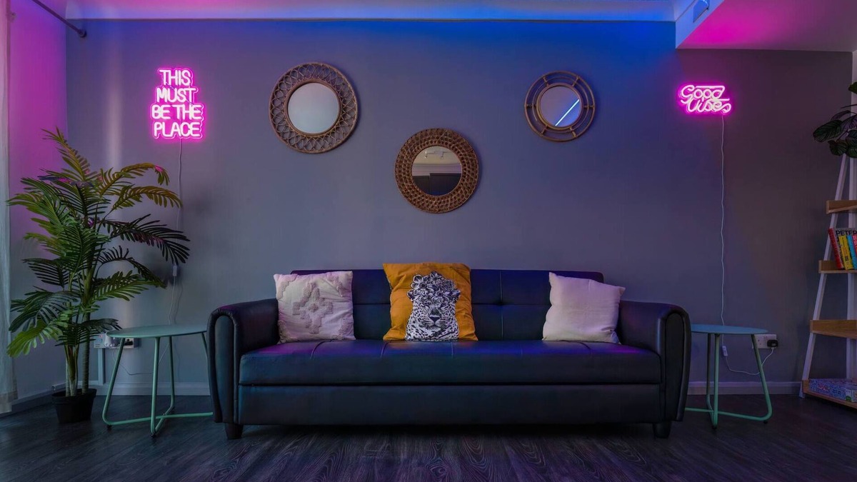 Peacehaven Apartment | Family Holiday Home With Hot Tub Sleeps 8