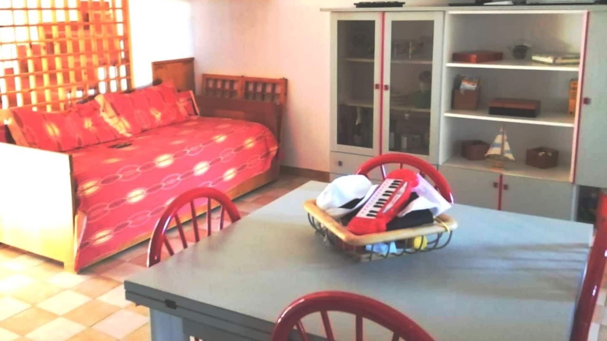 Torre Saracena House | Family holiday home 'Cristian Domus' with sea view, garden and terraces