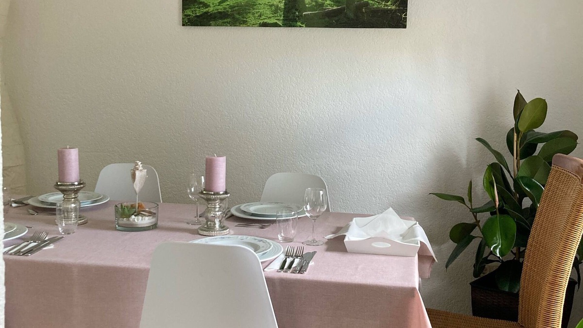 Schotten House | Family holiday, meeting with friends, enjoying the garden
