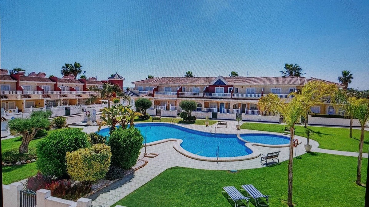 Quesada House | Family holidayhome for 6 persons with poolview near the citycentre of Quesada