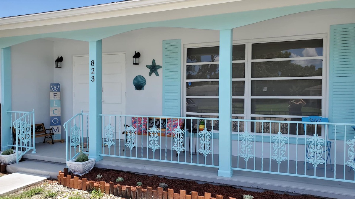 Cypress Lake House | Family Home 15 min. from Fort Myers Beach & Sanibel Island.