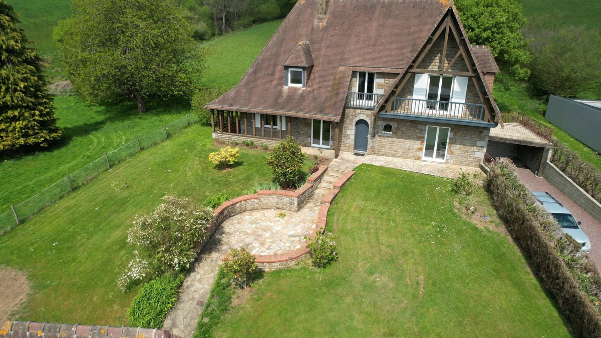 Landisacq House | Family home