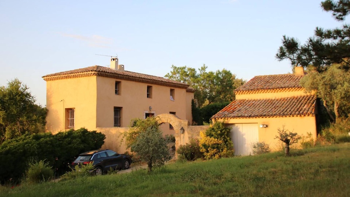Est House | Family home in quiet Aix en Provence country side ! Pool & Calm !