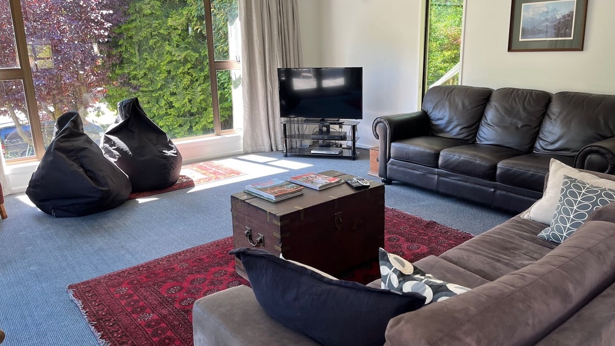 Arrowtown House | Family Home on Inverness - in the heart of Arrowtown!