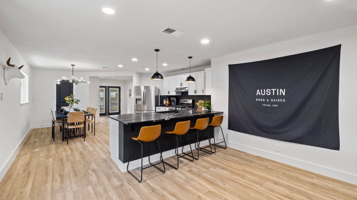 Cedar Park House | Family Home w/Hotub, Game Room Sleeps 10 & Pets
