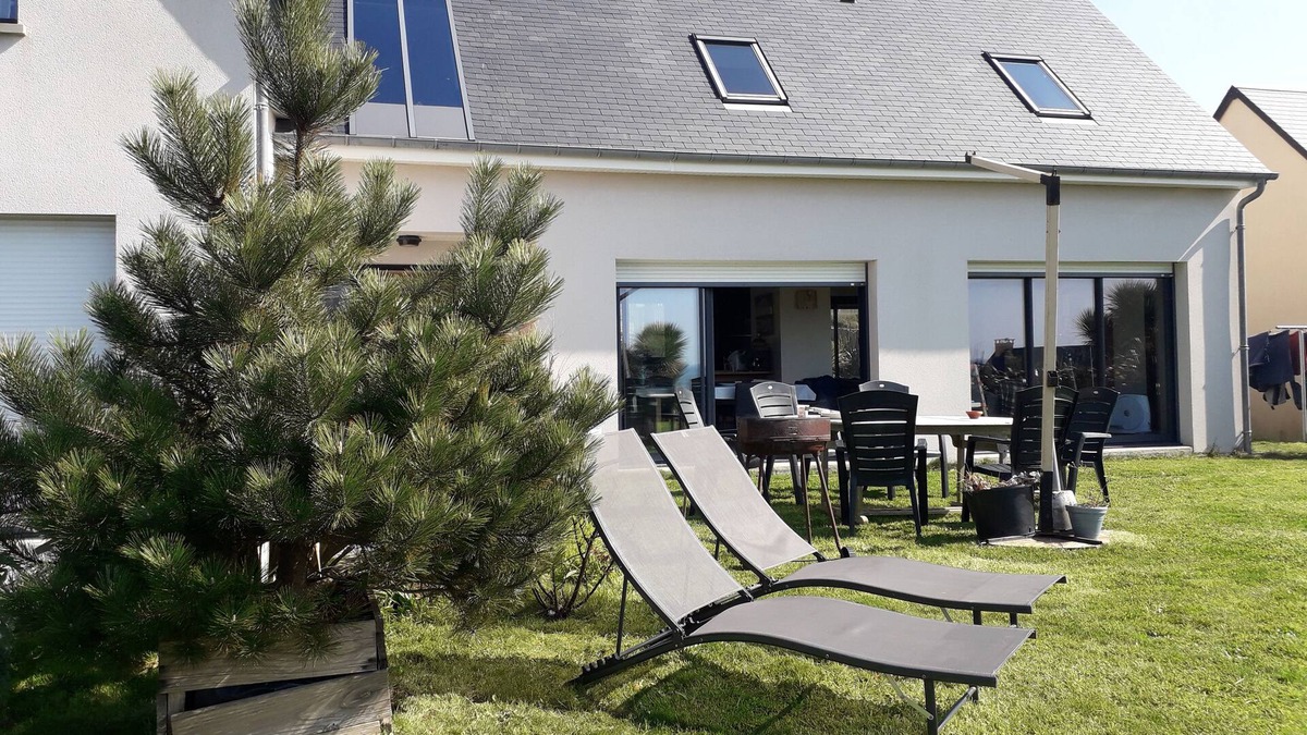 Vauville House | Family home with beautiful sea view and close to the beach in Vauville