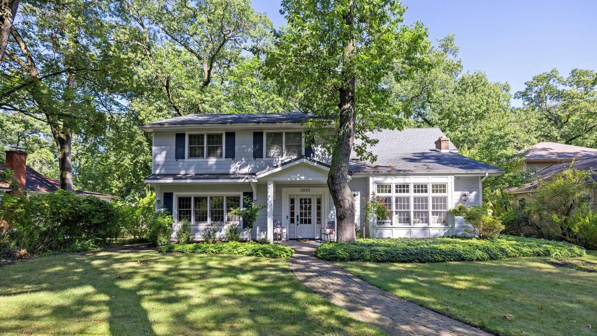 Michiana House | Family House, 1000 ft To Beach, Pool Table, Bocce