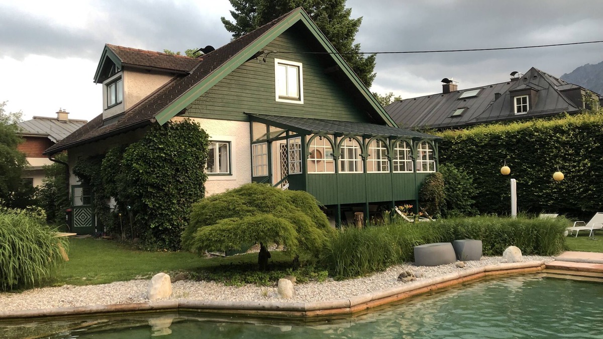 Anif Cottage | Family house incl. sauna garden & swimming pond