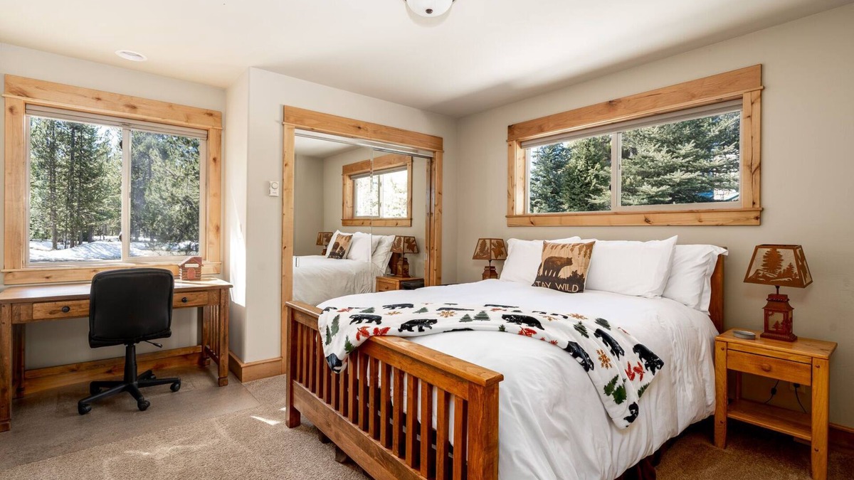 West Yellowstone House | Family House With Additional Guest House Included- Fox