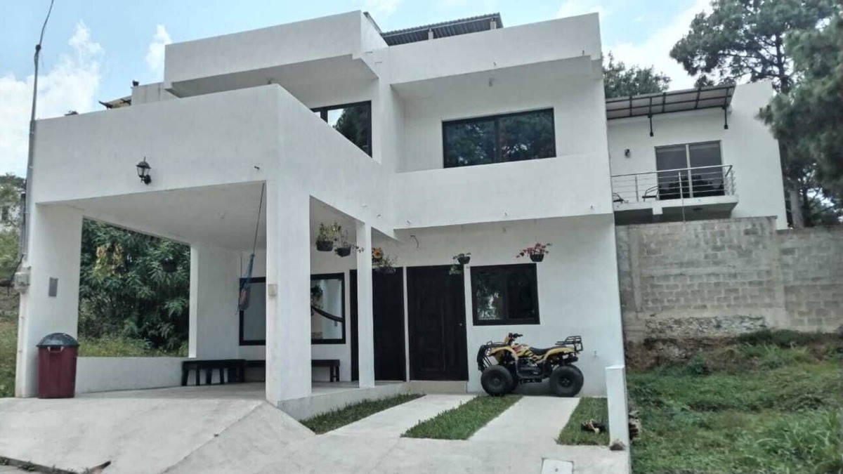 Coban House | Family house with free parking, wifi, in a secured residencial complex