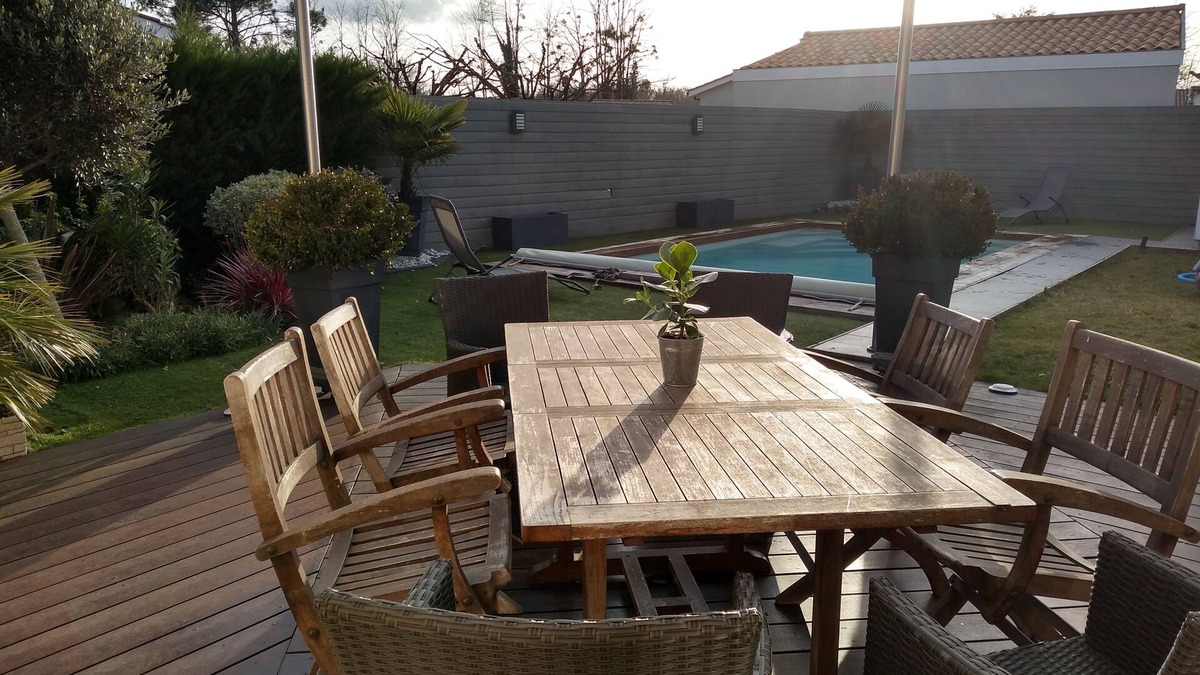 Cerons House | Family house with heated pool