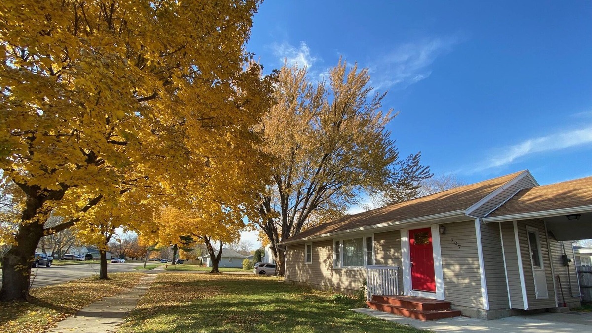 Rochester House | Family ,kids and pets friendly house. Located in Mayo clinic neighborhood.