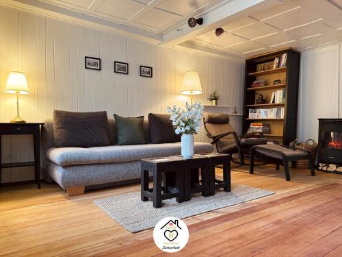Sempach Apartment | Family M Apartments 16-17-18