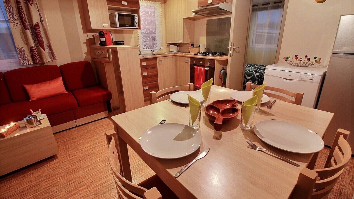 Coulanges House | FAMILY MOBILHOME, WELL EQUIPPED FOR 6/8 people