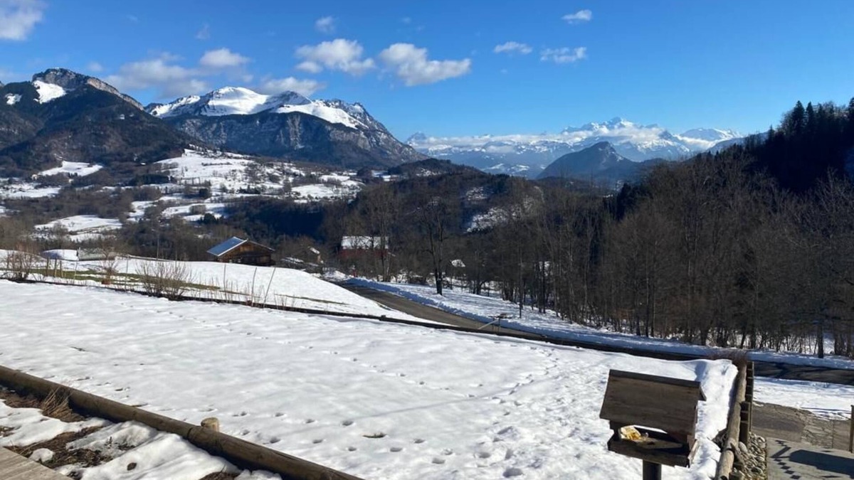 Saint-Jeoire Ski Chalet | Family mountain chalet, Close to the Brasses ski slopes