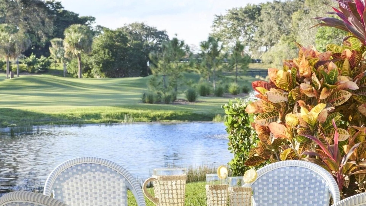 Hunt Club Hotel | Family Oasis with Tennis, Pickleball, and Resort Pools at PGA National