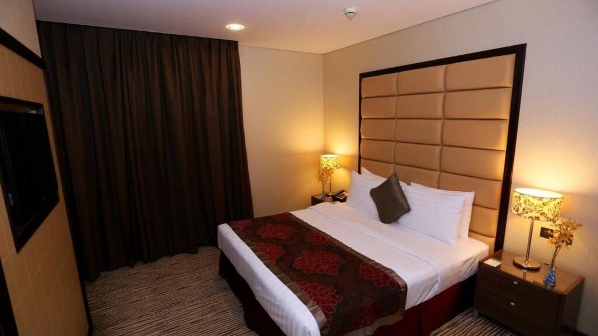 Al Sharq Apartment | Family One Bedroom Suite Near Sharjah Corniche