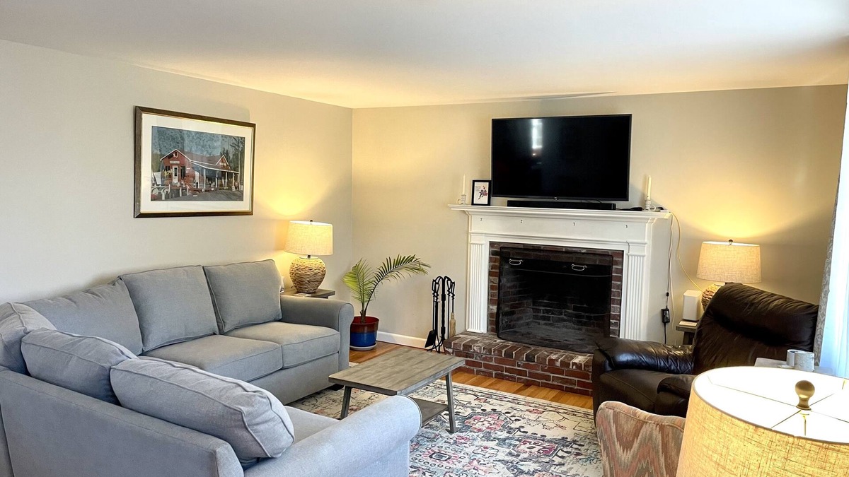 Orleans House | Family/Pet Friendly - 1.6 miles to Skaket Beach and 3.4 miles to Nauset Beach
