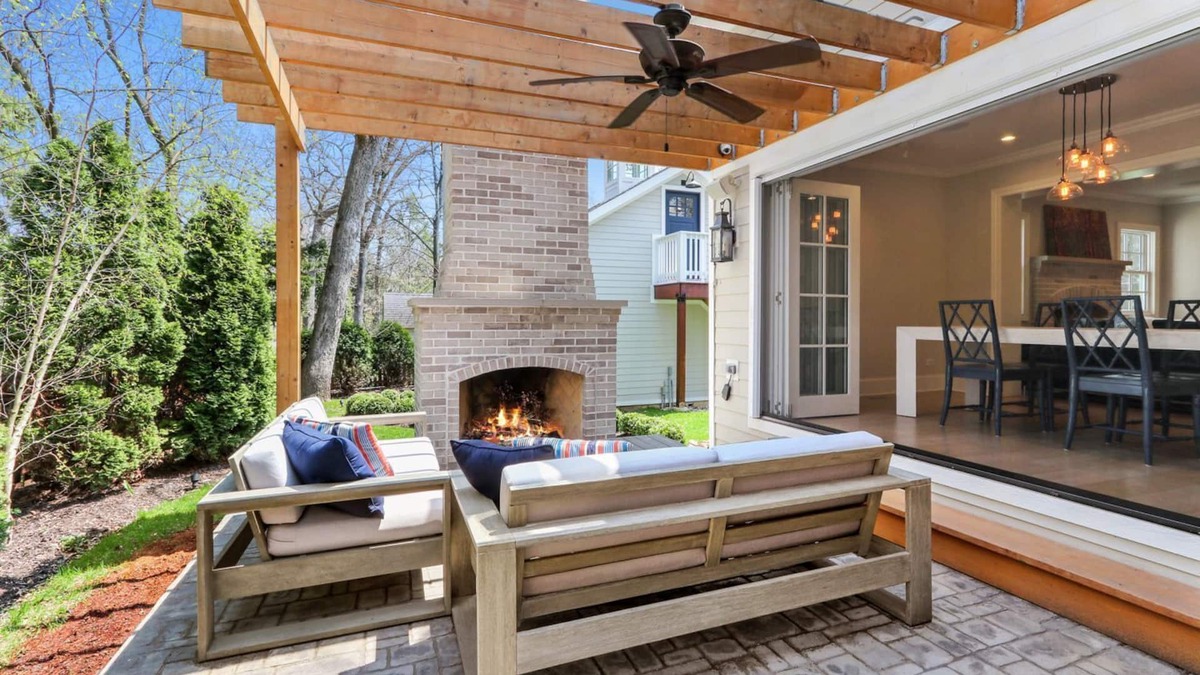 Country Club Estates House | Family Retreat, 3BR each with Ensuite, Lakeside Community