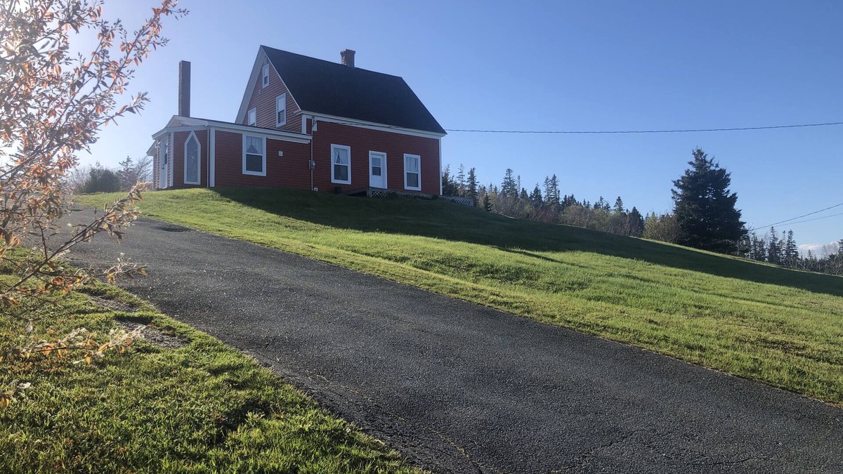 Northwest Cove House | Family Retreat at Ocean Front Get-Away