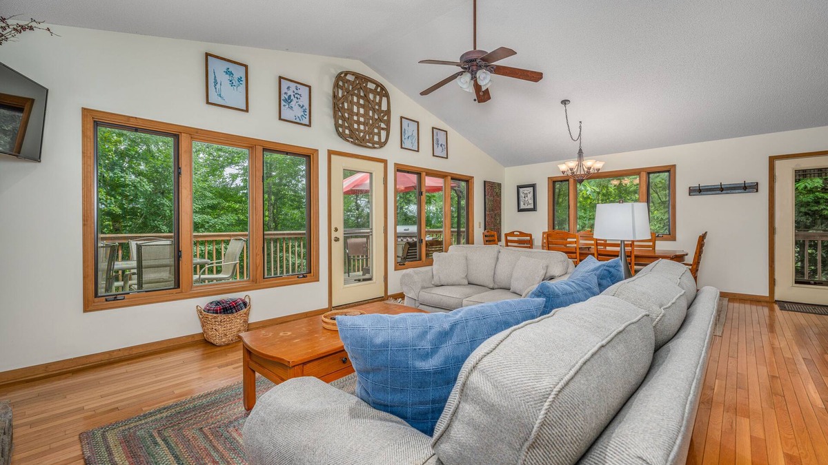 Charter Hills House | Family Retreat: Level Entry, Cozy Deck, Fireplace, Trail Access~2mi to Resort