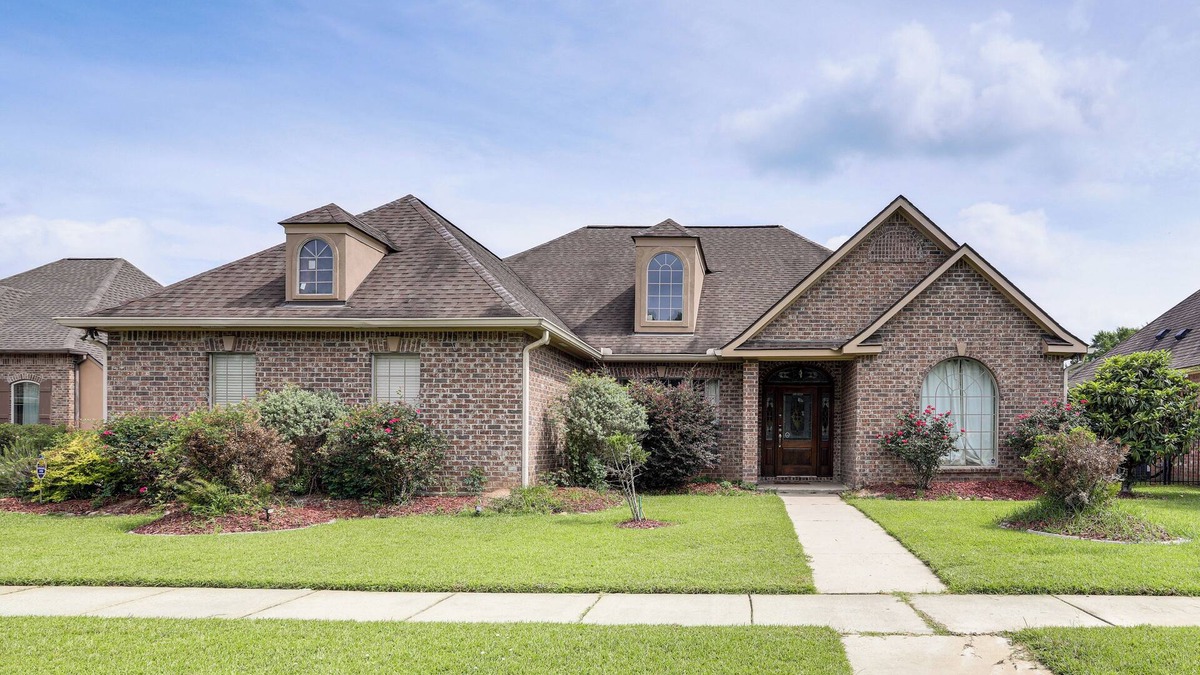 Zachary House | Family Retreat w/Patio & Yard in Zachary