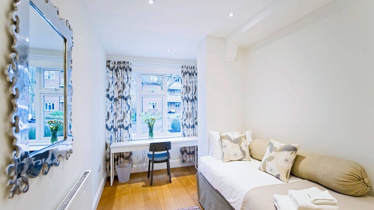 Claygate Apartment | Family Serviced Apartment in Surrey