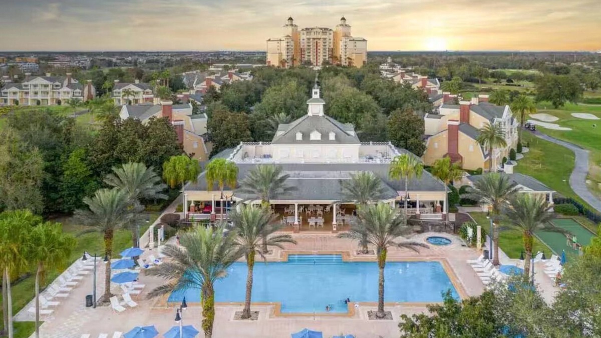Reunion House | Family sized at Reunion Resort. Gold Membership Access. Minutes to Theme Parks.