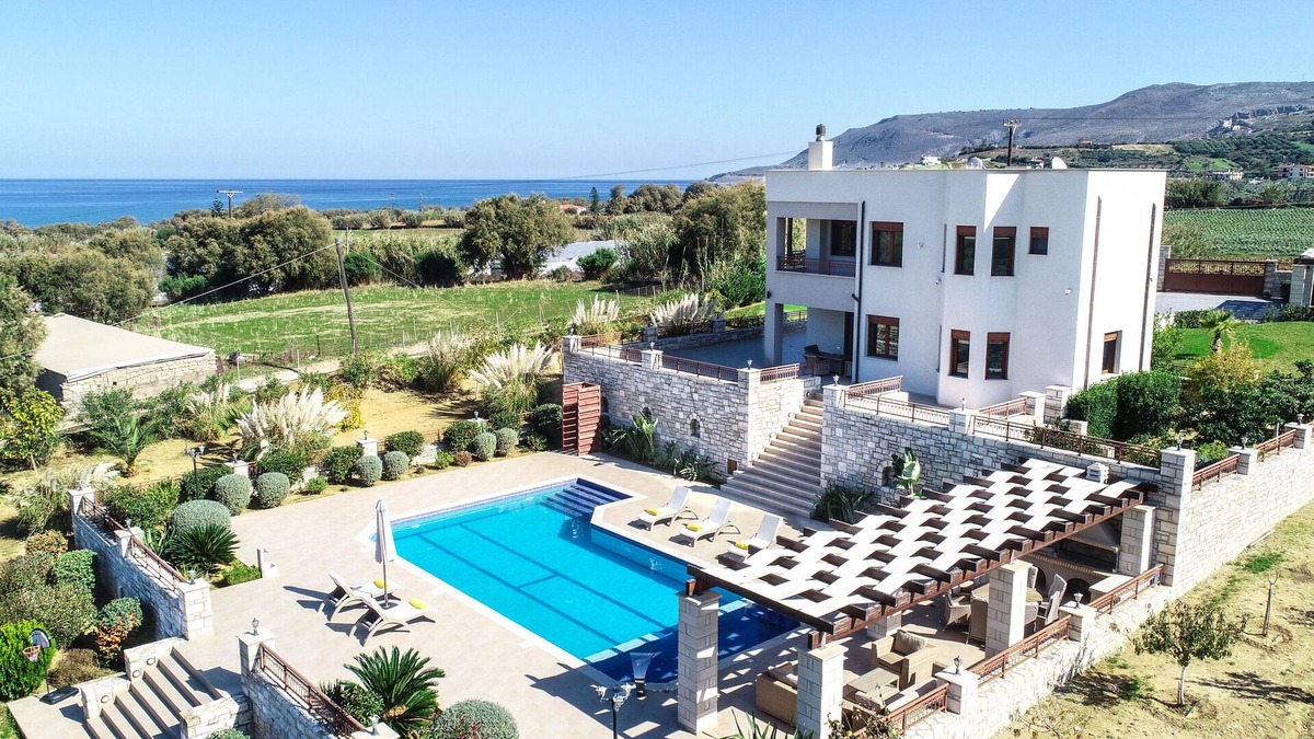 Episkopi Villa | Family-sized comfortable villa close to the beach