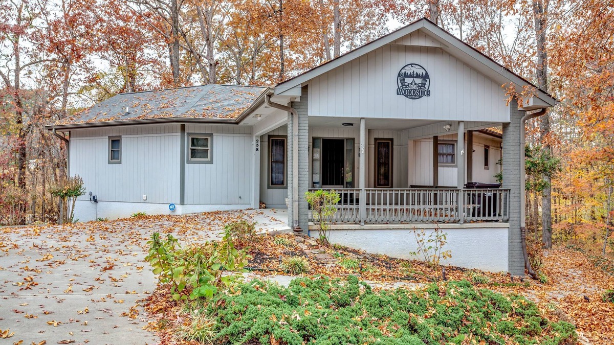Tellico Village House | Family-sized cottage near Lake Loudon, Smoky Mountains, w/hot tub and fire pit.