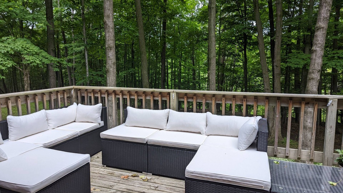 Charlevoix House | Family-sized house in the woods, 5 min to lake Michigan