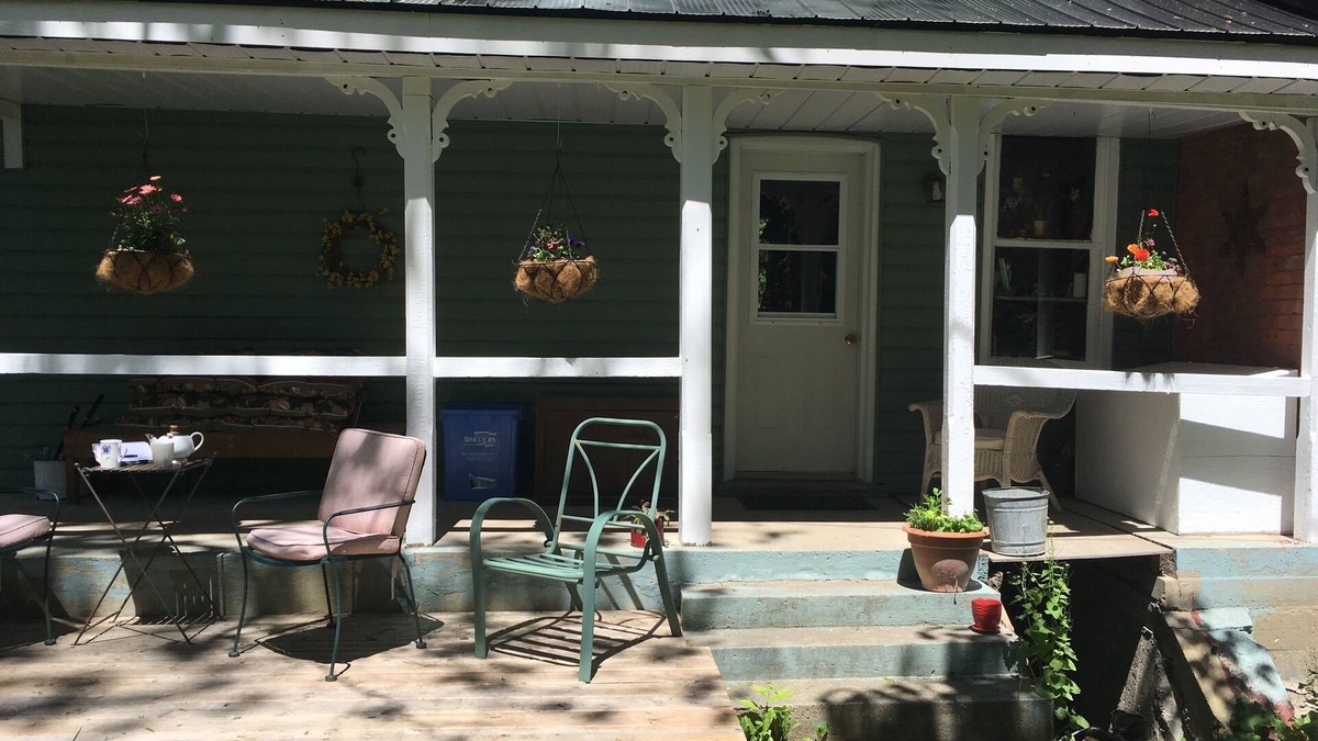Nottawa House | Family Ski Season Opportunity/Summer Fun in the sunn