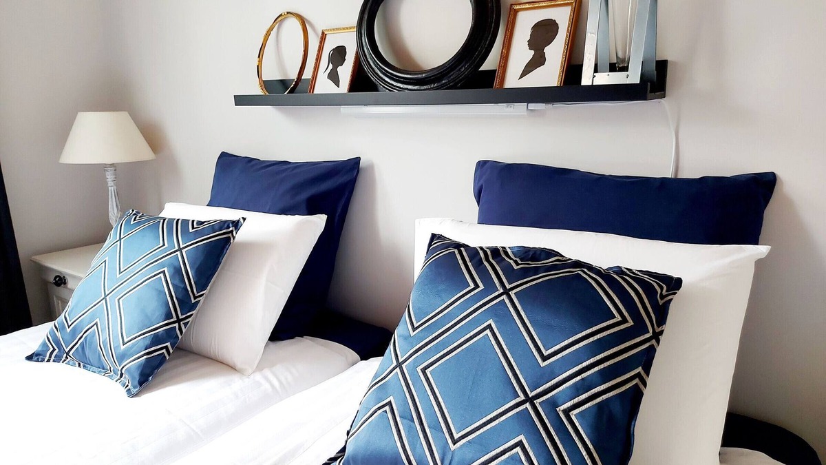 Fromentieres Bed & Breakfast | Family suite with 2 bedrooms, breakfast included, private lounge, near Laval and Château-Gontier