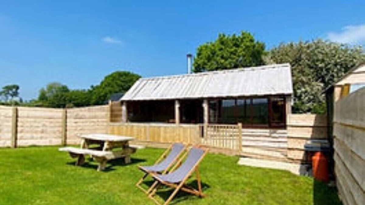 Maidwell Cabin | Family Teeny Two