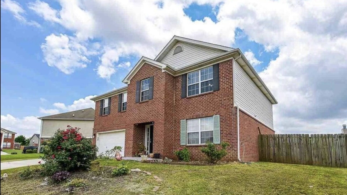 Madison House | Family type home that makes you feel home