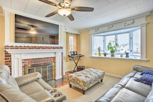 Gibbstown House | Family Vacation Rental 18 Mi to Philadelphia