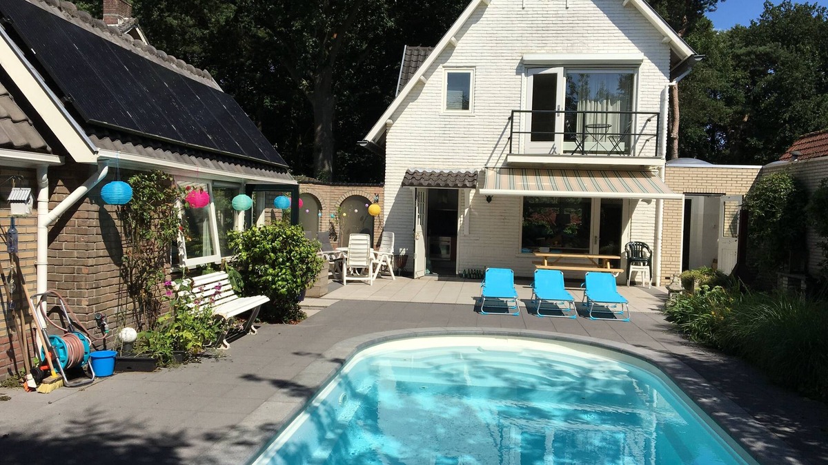Den Dolder House | Family Villa with private pool for 2 to max 8 pers - also Long Term
