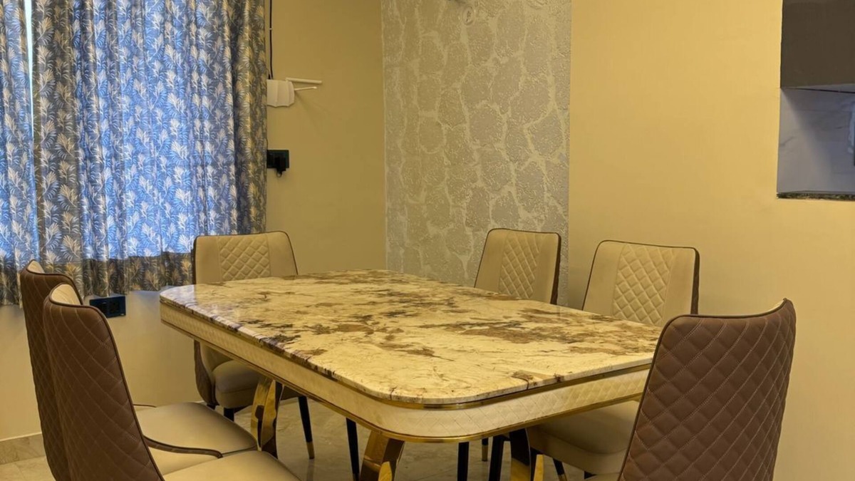 Shyam Nagar Apartment | FamJam Onyx Oasis, 4bhk apartment