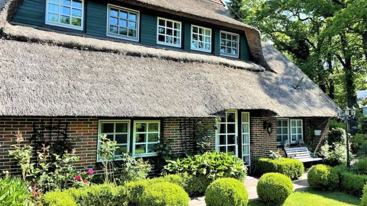 Etzhorn House | Fancy an extraordinary time out