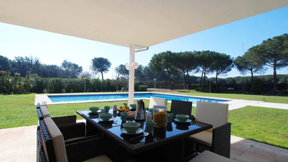 Sant Pere de Vilamajor House | Fantástica casa con piscina, Padel y 10.000 m2 de jardín privado