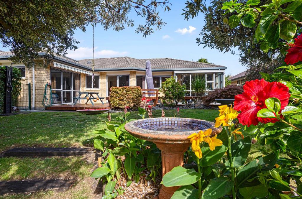 Bowentown House | Fantails Roost - Bowentown Holiday Home