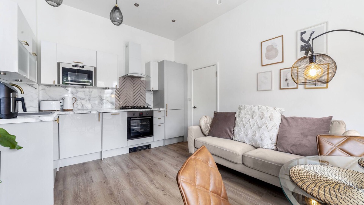 Gipsy Hill Apartment | Fantastic 2BR Flat W/garden, West Norwood