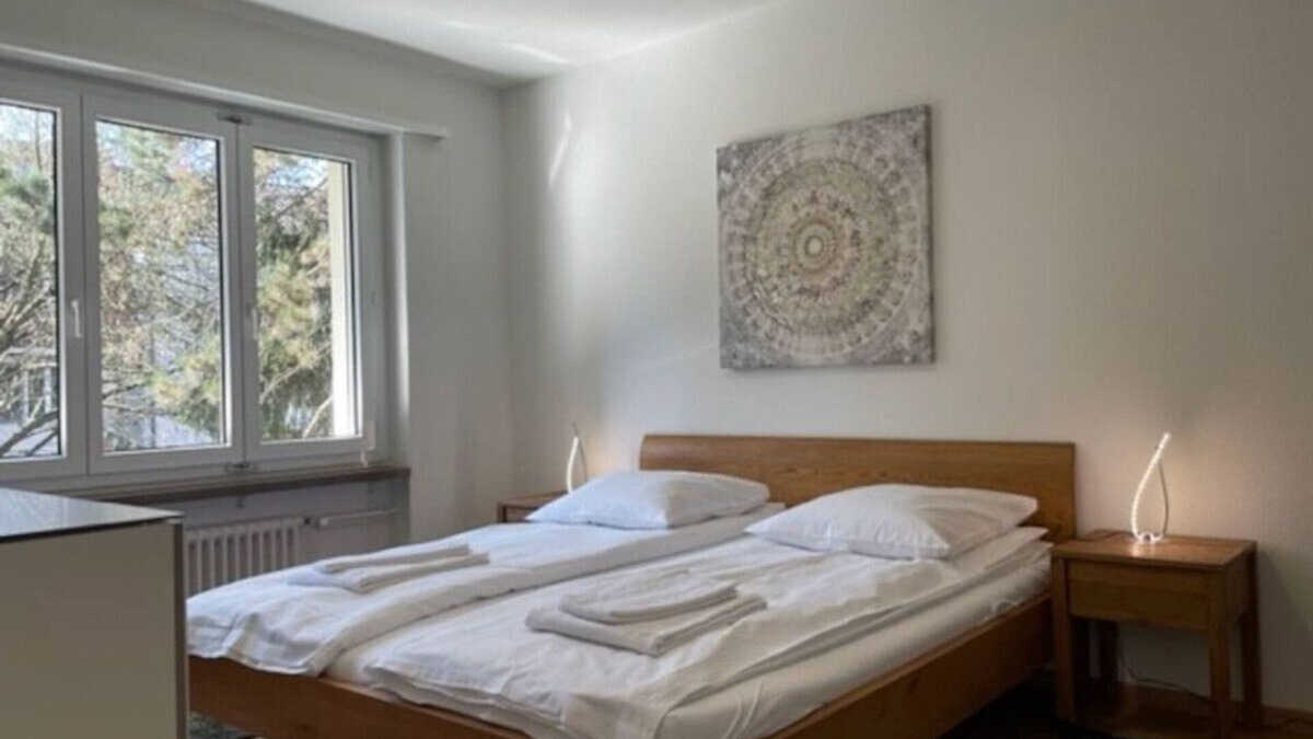 Hirslanden Apartment | Fantastic 2BR in the city center (Sky7)