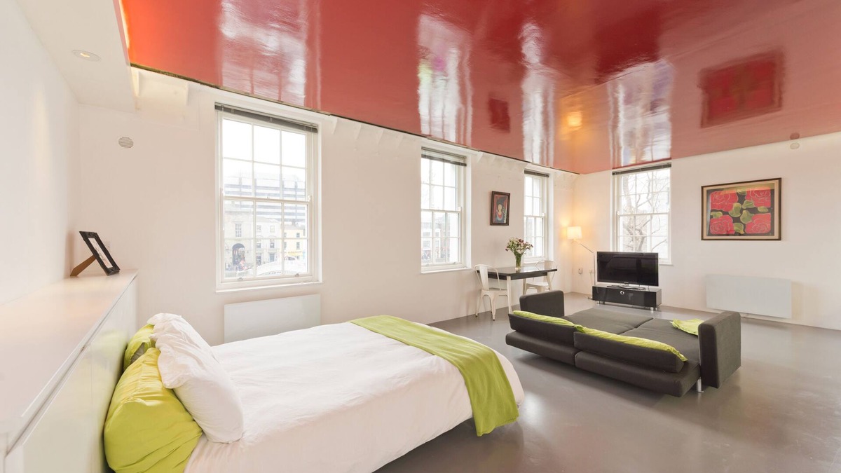 City Centre Dublin Apartment | Fantastic Apartment In The Heart Of The City With River Views.