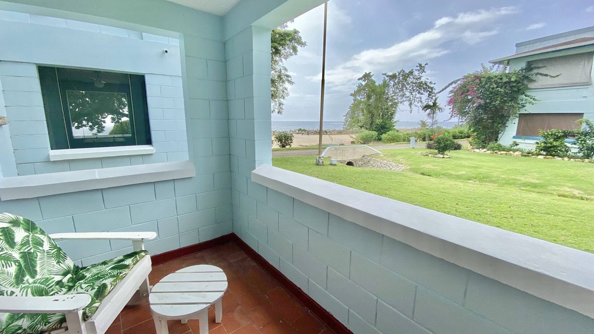 Orange Bay Condo | Fantastic Beachfront 2 B&B Condo. Perfect Work From Home! WiFi &Cable