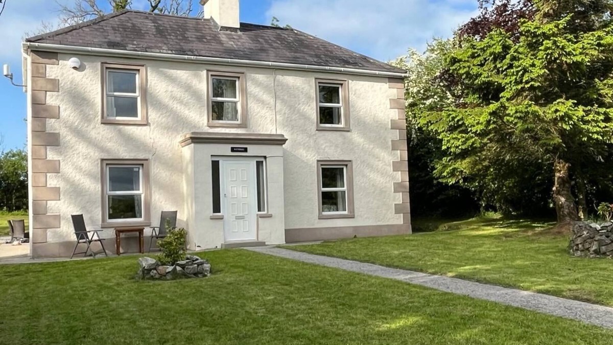 Scramoge House | Fantastic country house with WiFi in Roscommon