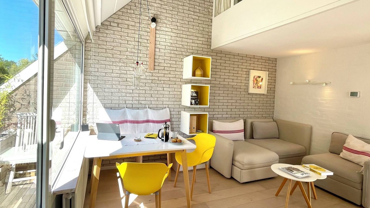 Bruinisse Apartment | Fantastic designer vacation apartment by the marina, beach & Grevelingenmeer lake